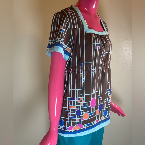 Koi Kathy Peterson Scrub Top Medium Geometric Print Empire Waist - Picture 2 of 7